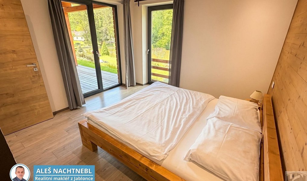 Prodej ubytovacího objektu 178 m², Libuň – náhled fotky 35