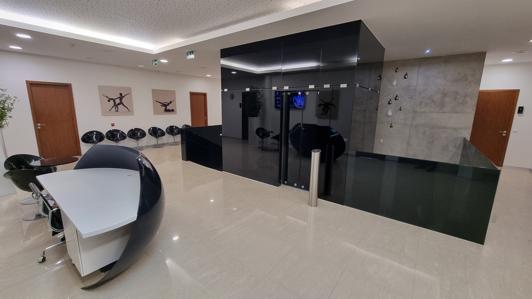 Pronájem kanceláře 349 m² – fotografie 4