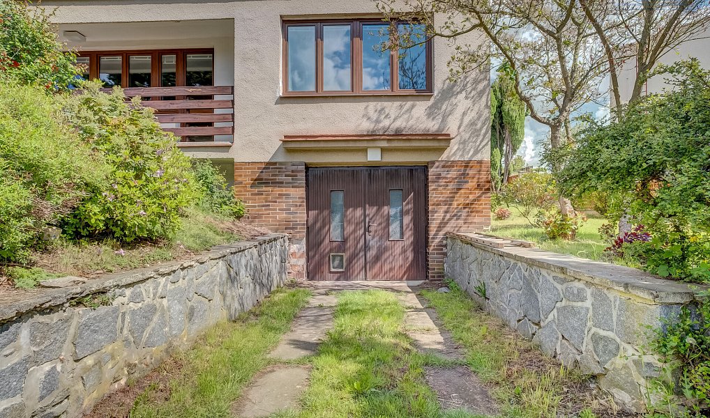 Prodej domu 246 m² s pozemkem 990 m², Sedlčany – náhled fotky 28