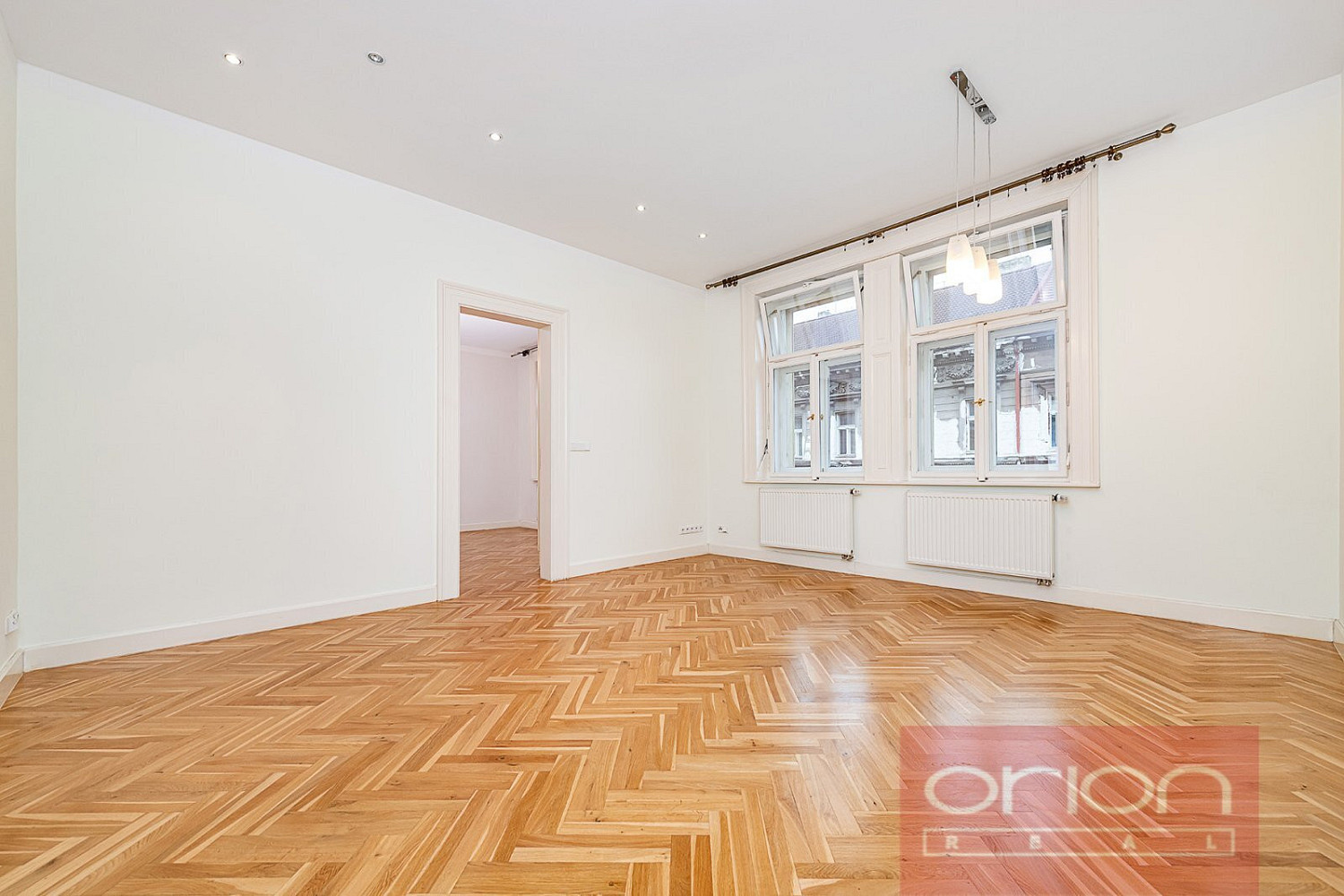 Pronájem bytu 3+1 89 m² – fotografie 4