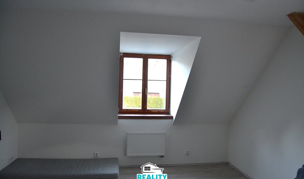 Prodej domu 690 m² s pozemkem 611 m², Hejnice – náhled fotky 5