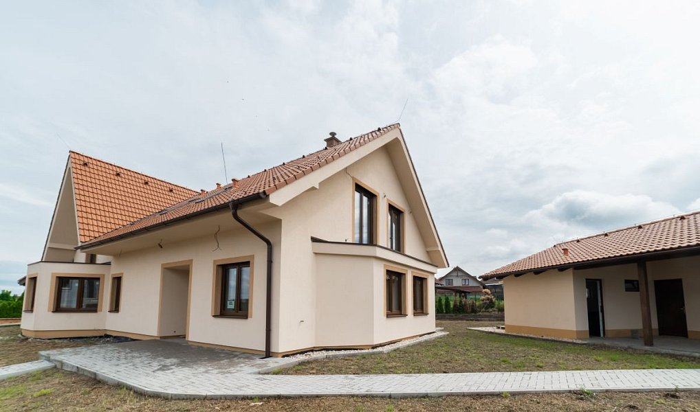 Prodej domu 218 m² s pozemkem 1 043 m², Stará Huť – náhled fotky 8