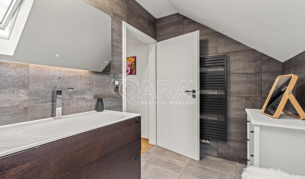 Prodej domu 131 m² s pozemkem 838 m², Kamenice – náhled fotky 13