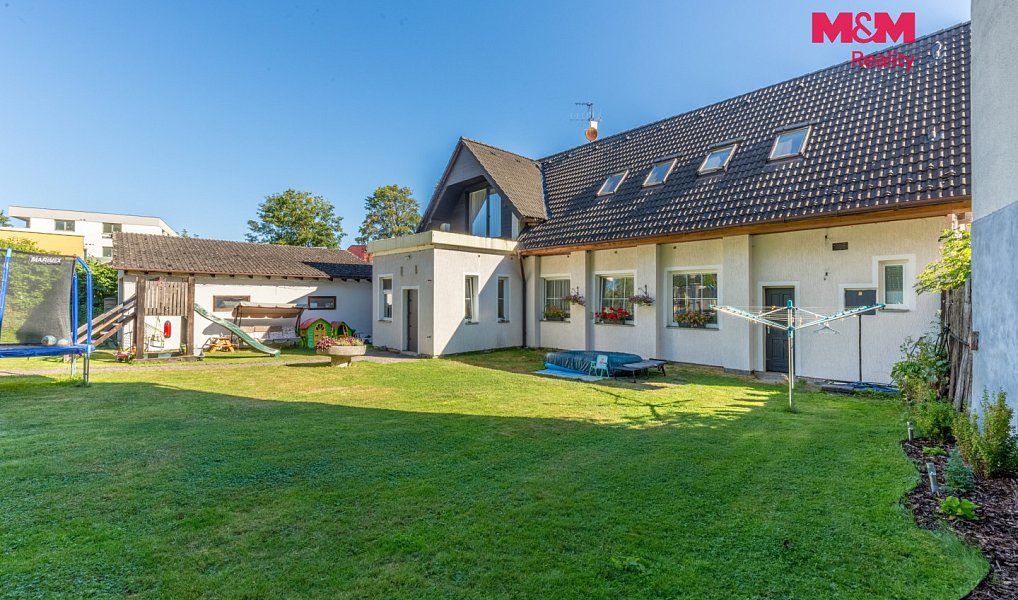 Prodej domu 250 m² s pozemkem 622 m², Jablonec nad Nisou – náhled fotky 2