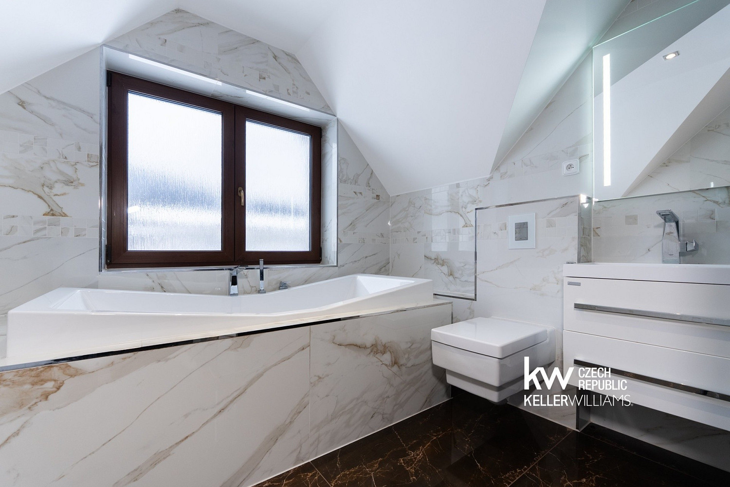 Prodej domu 100 m² s pozemkem 1 121 m² – fotografie 5