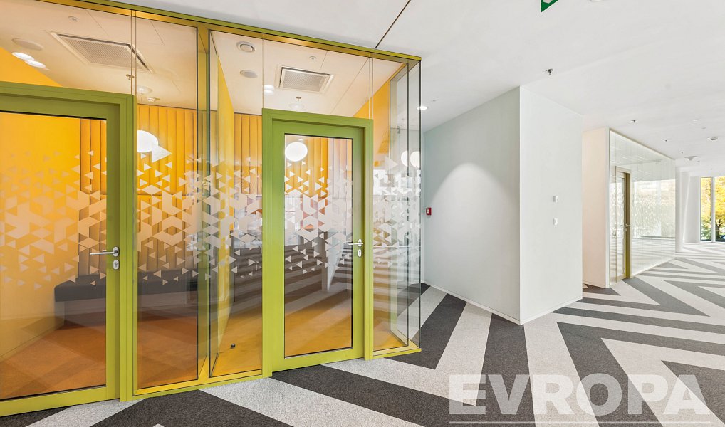 Pronájem kanceláře 648 m², Praha – náhled fotky 8