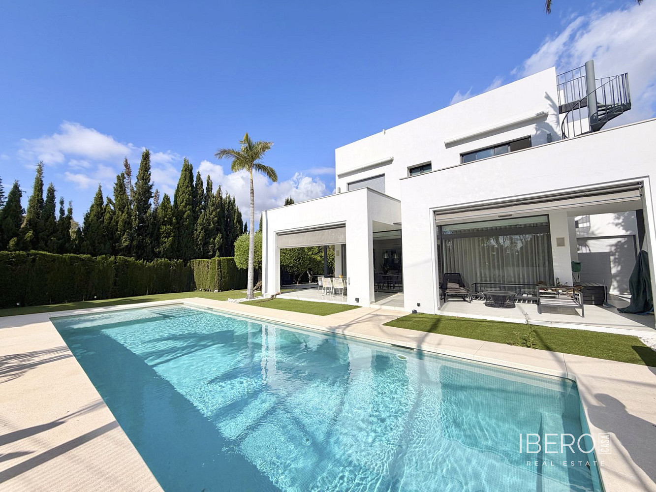 Casa 4+kk – Marbella, Nueva Andalucía - Vista 2