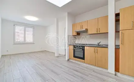 Pronájem bytu 2+kk 44 m², Jiřího Trnky, Ostrava - Mariánské Hory
