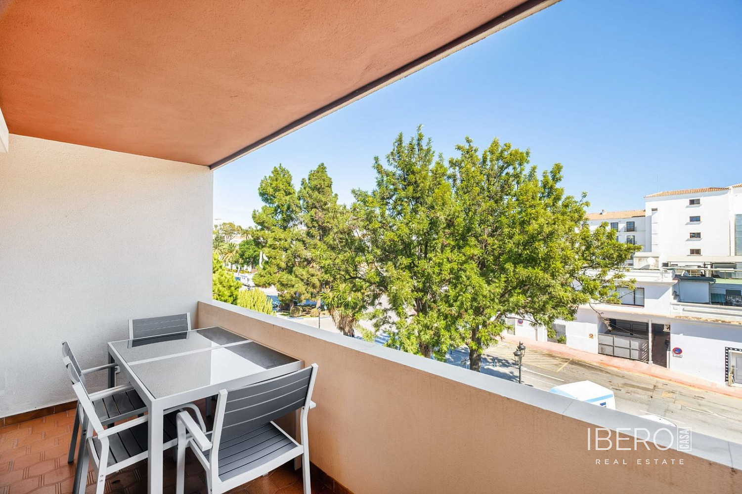 Piso 3+kk – Marbella, Nueva Andalucía - Más