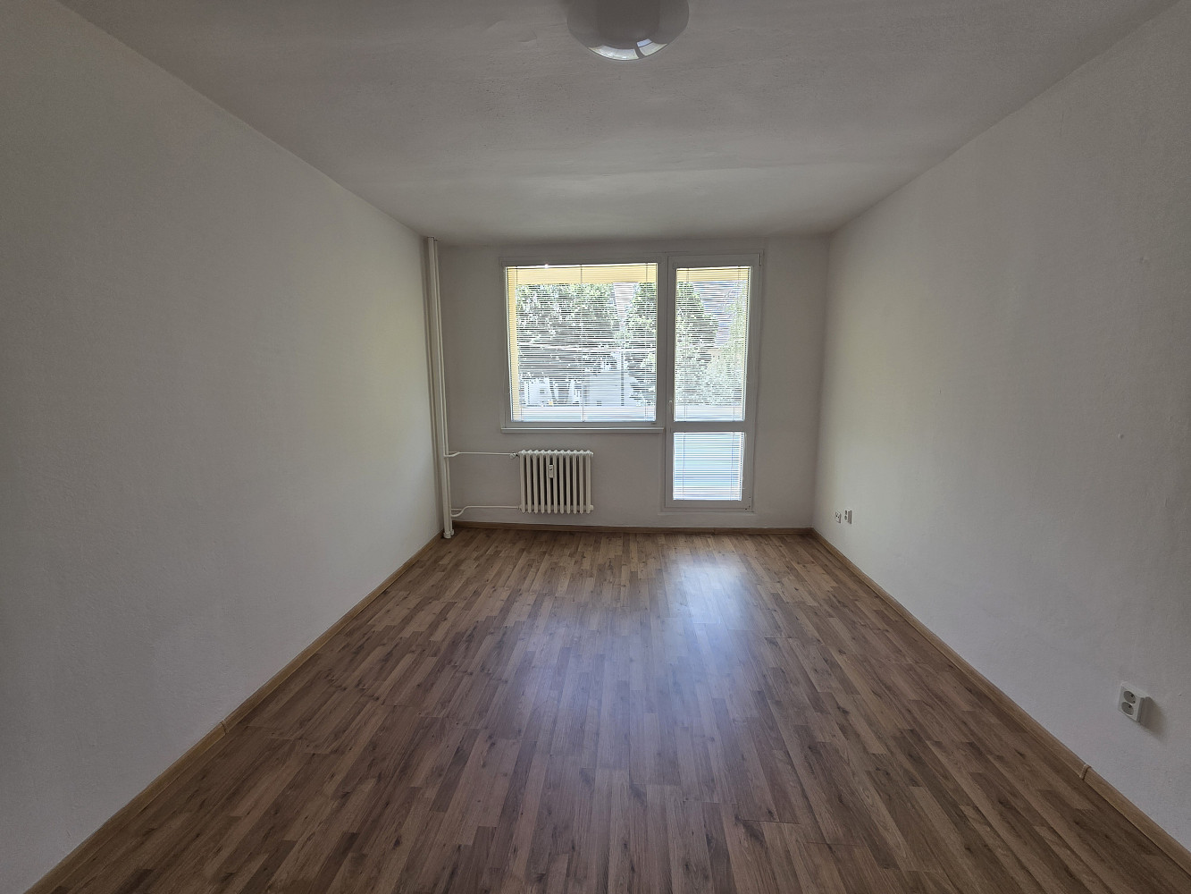 Pronájem bytu 1+1 48 m² — photo 2