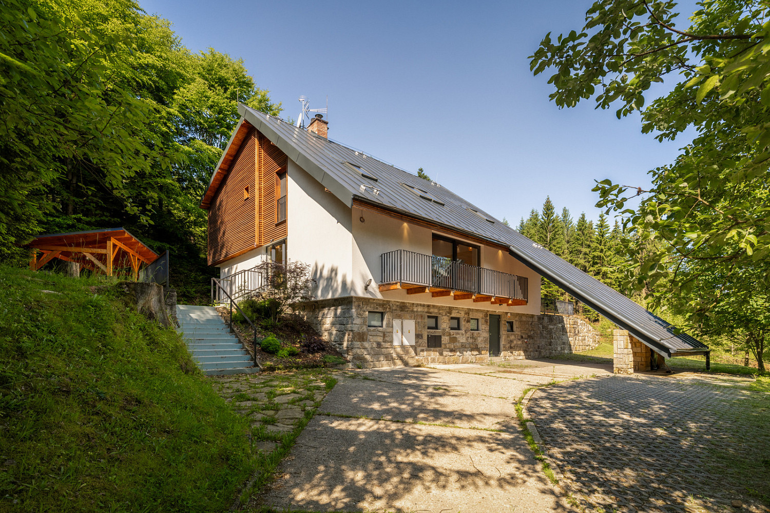 Prodej chaty/chalupy 143 m² s pozemkem 1 260 m²