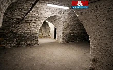 Pronájem skladovacích prostor 200 m², Řehlovice - Hliňany, okres Ústí nad Labem