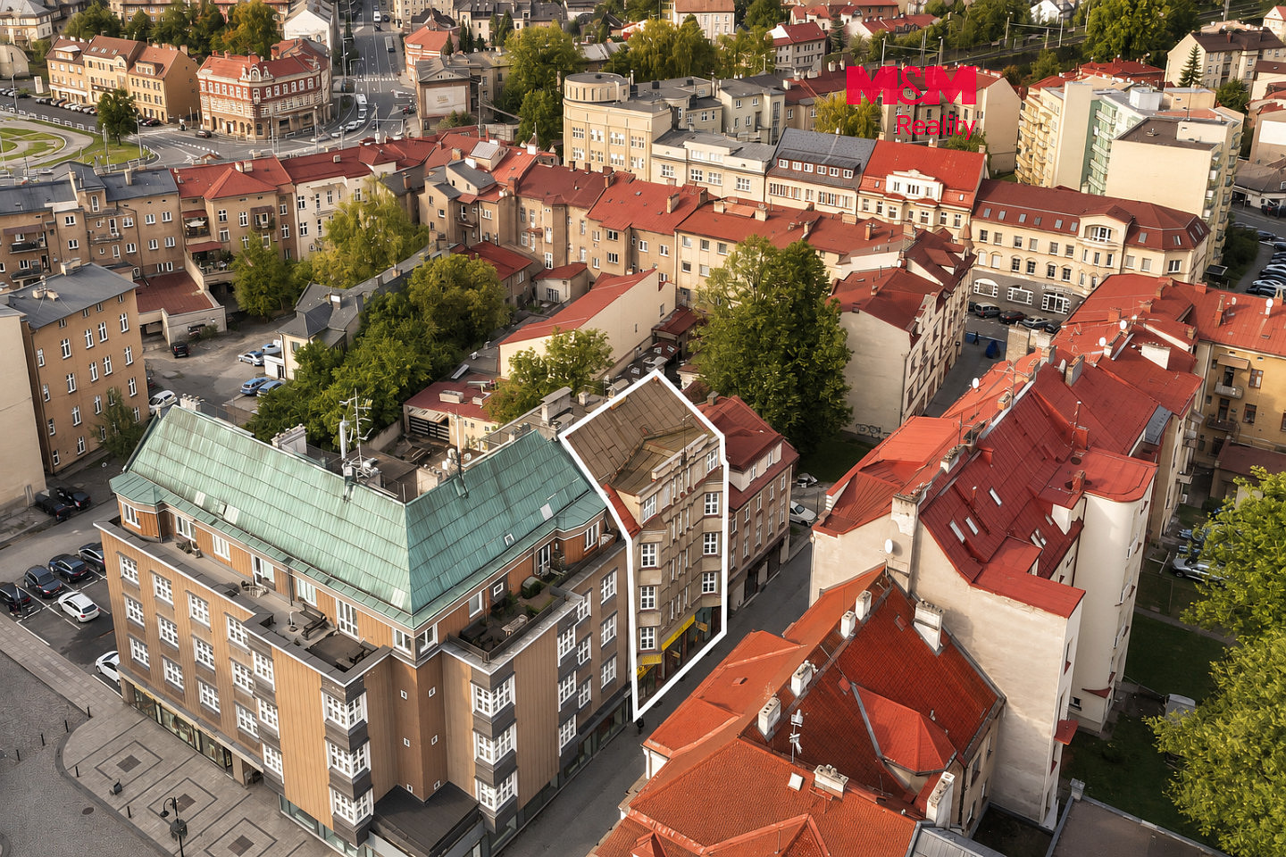 Prodej nájemního domu, činžáku 600 m²