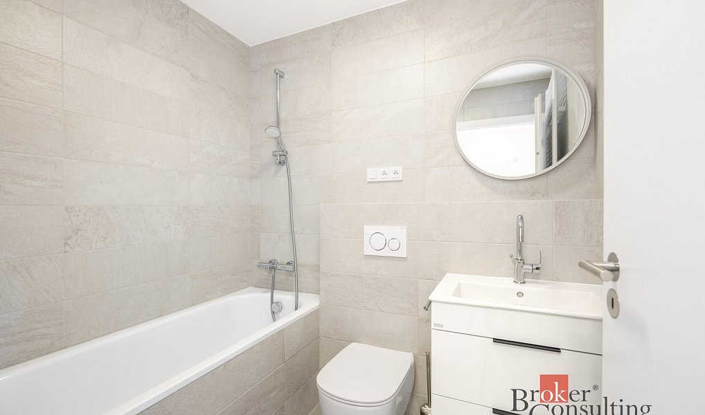 Pronájem bytu 2+kk 35 m², Praha – náhled fotky 6