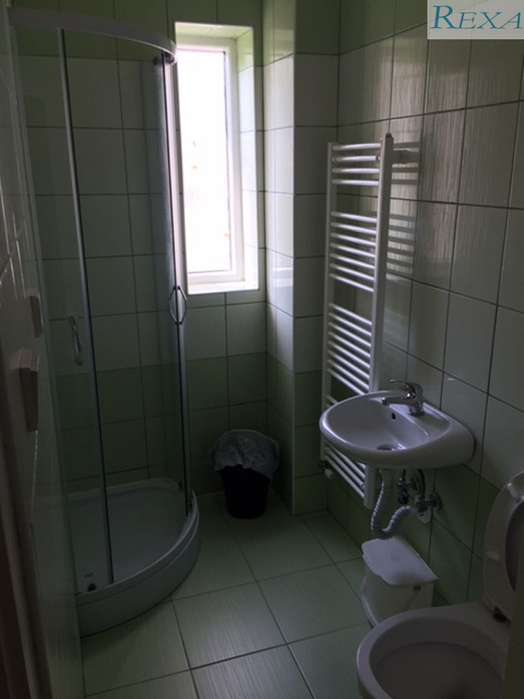 Pronájem pokoje 20 m² – fotografie 4
