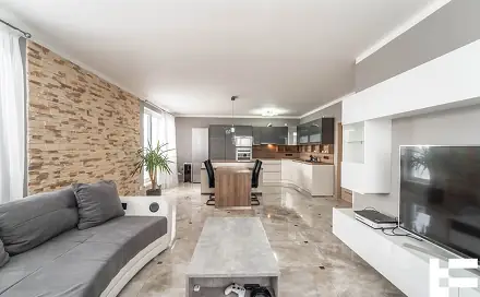 Prodej bytu 4+kk 81 m², V Honech, Klecany, okres Praha-východ