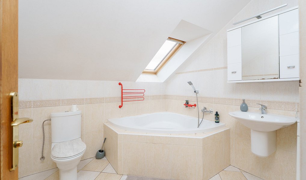 Prodej domu 160 m² s pozemkem 540 m², Horoměřice – náhled fotky 8