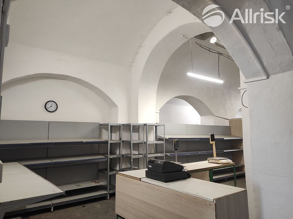 Pronájem komerčního objektu (jiného typu) 350 m² – fotografie 5