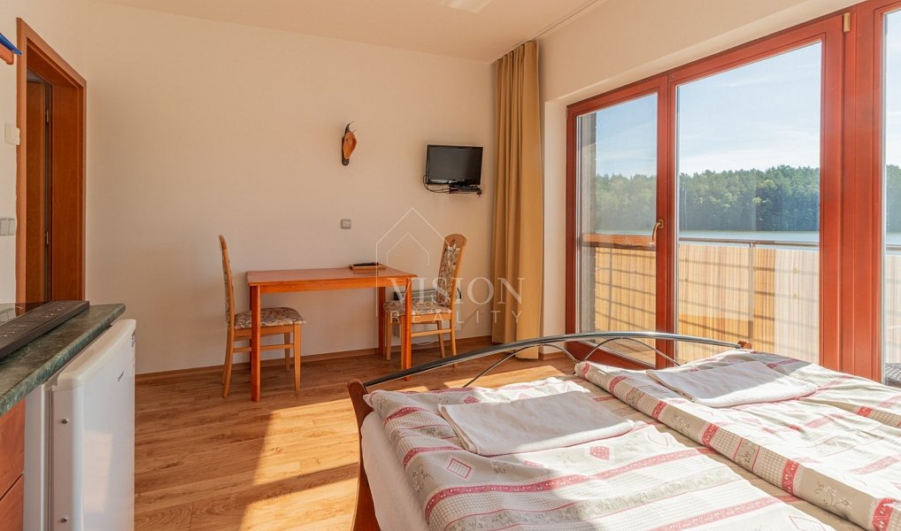 Prodej ubytovacího objektu 300 m², Blažejov – náhled fotky 18