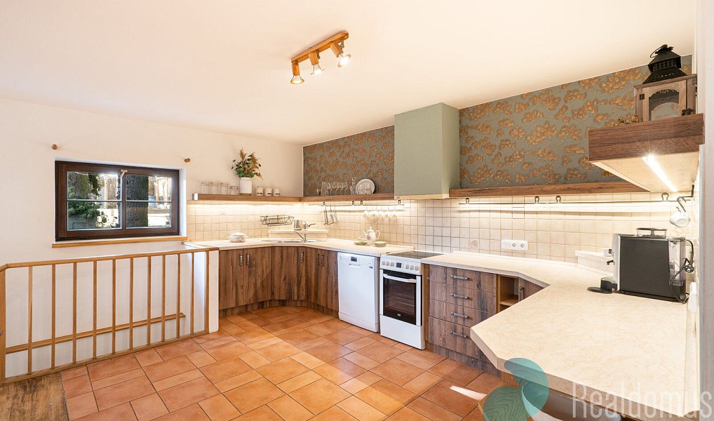 Prodej domu 267 m² s pozemkem 1 528 m², Kestřany – náhled fotky 8