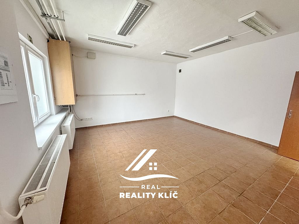 Pronájem obchodních prostor 44 m² – fotografie 3