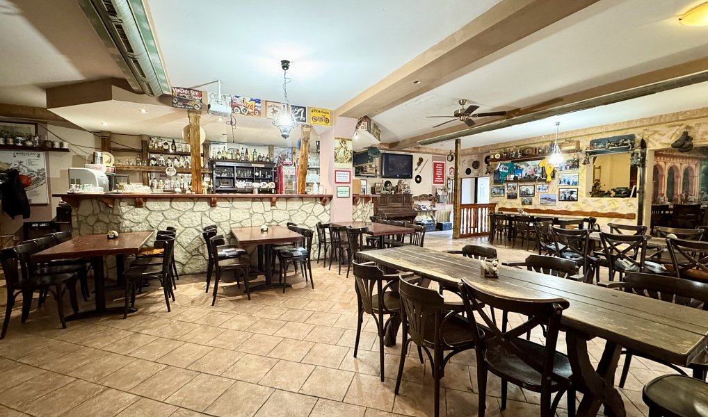 Pronájem obchodních prostor 166 m², Sokolov – náhled fotky 9