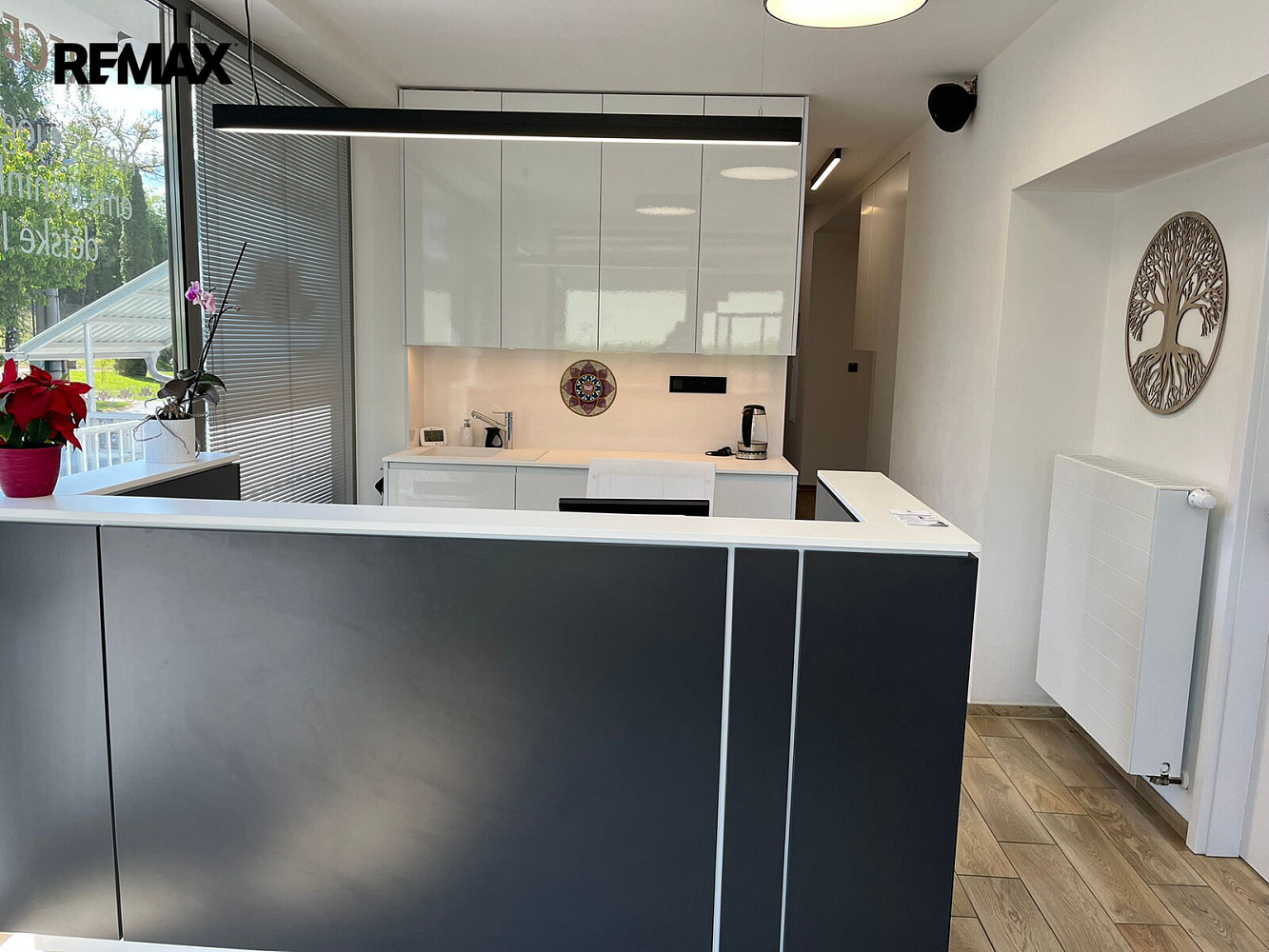Pronájem obchodních prostor 398 m² – fotografie 5