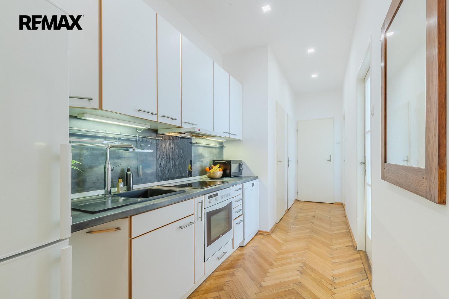 Prodej bytu 3+kk 88 m² — photo 2