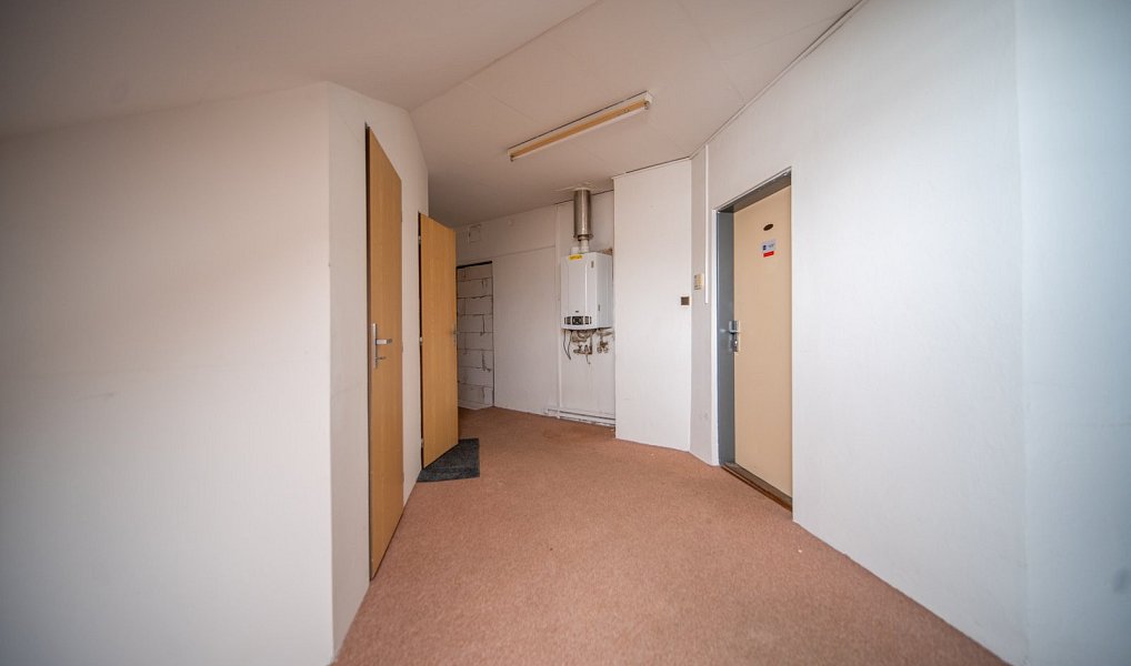 Prodej kanceláře 300 m², Havířov – náhled fotky 2