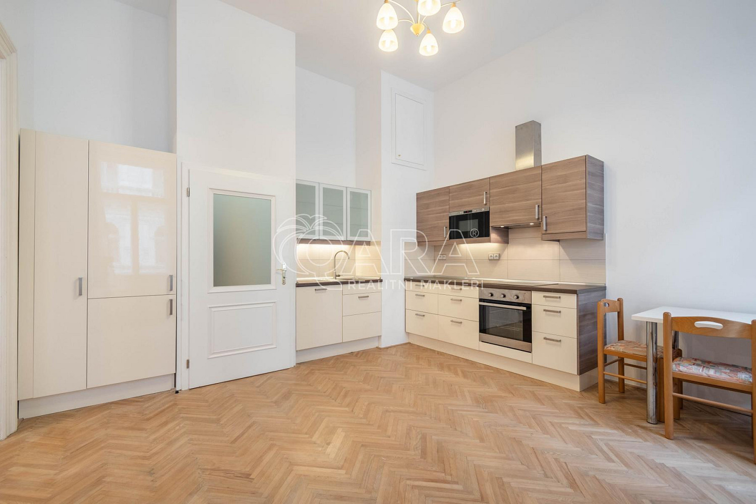 Pronájem bytu 3+kk 77 m² — photo 3