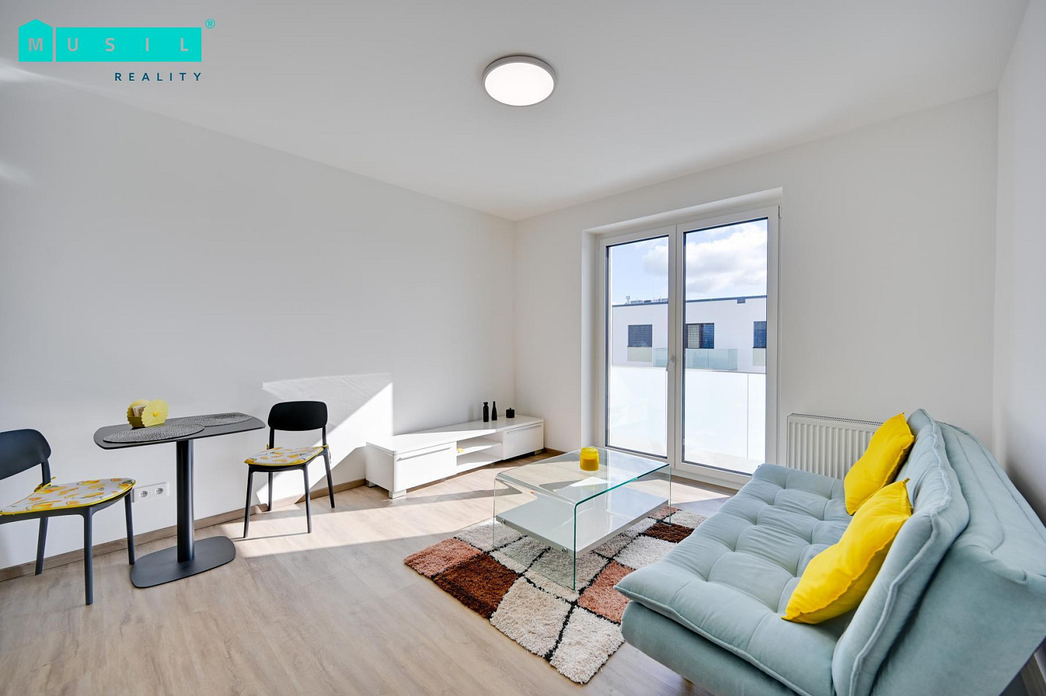 Pronájem bytu 2+kk 56 m² – fotografie 2