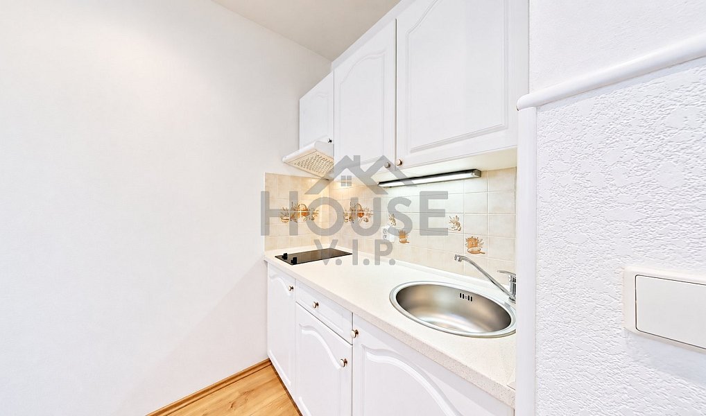 Prodej bytu 1+kk 29 m², Praha – náhled fotky 7