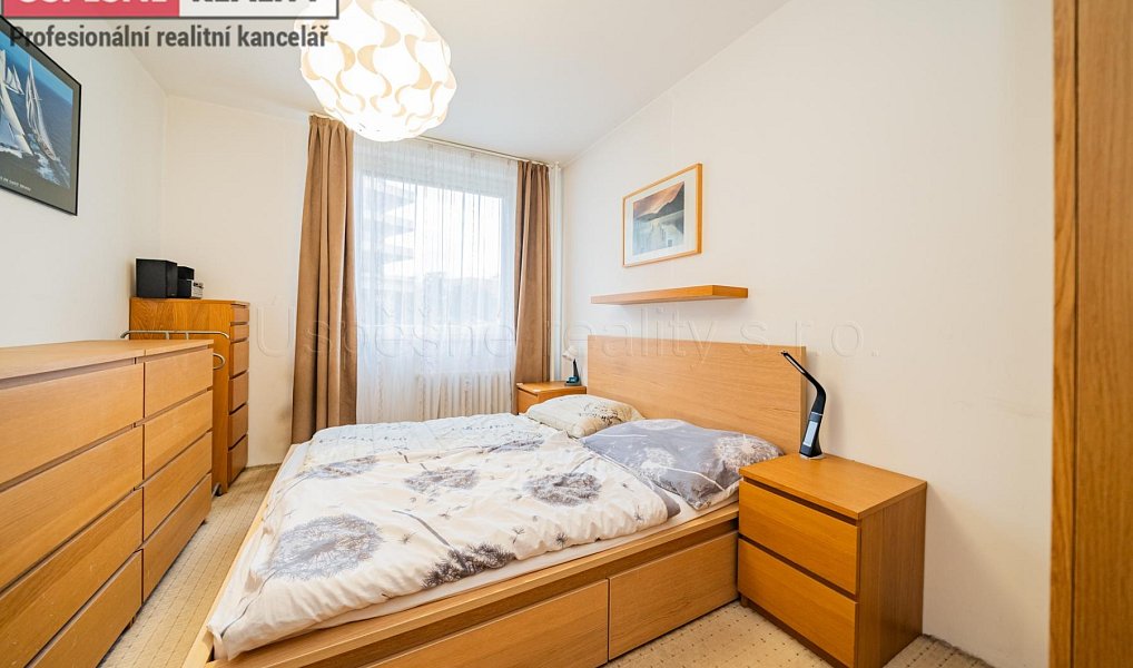 Prodej bytu 3+1 84 m², Praha – náhled fotky 2