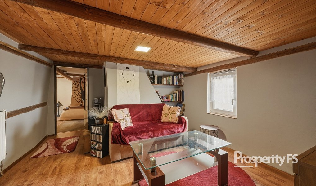 Prodej domu 318 m² s pozemkem 1 081 m², Liběšice – náhled fotky 34