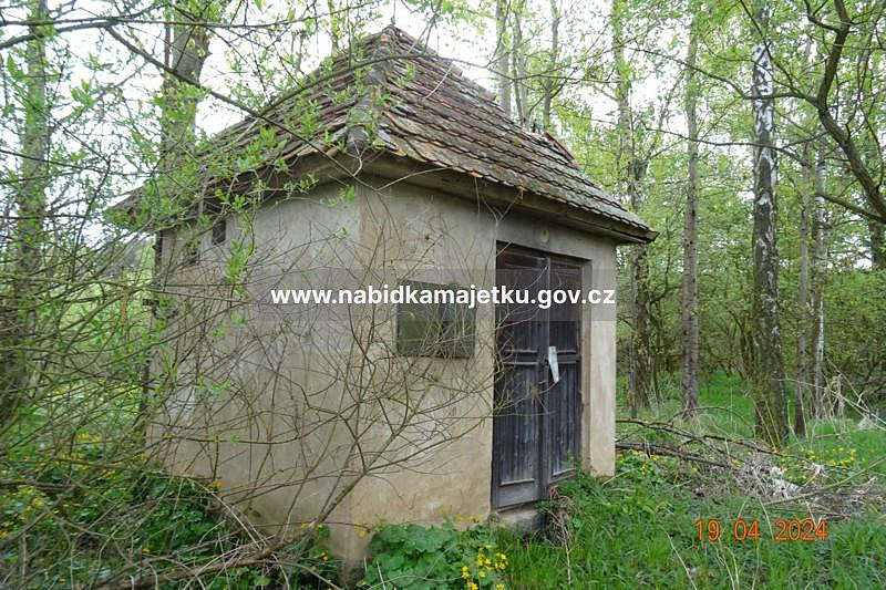Ves Touškov - Mířovice, stavba bez čp/če, jiná stavba, na p. č. St. 54 jiného vlastníka