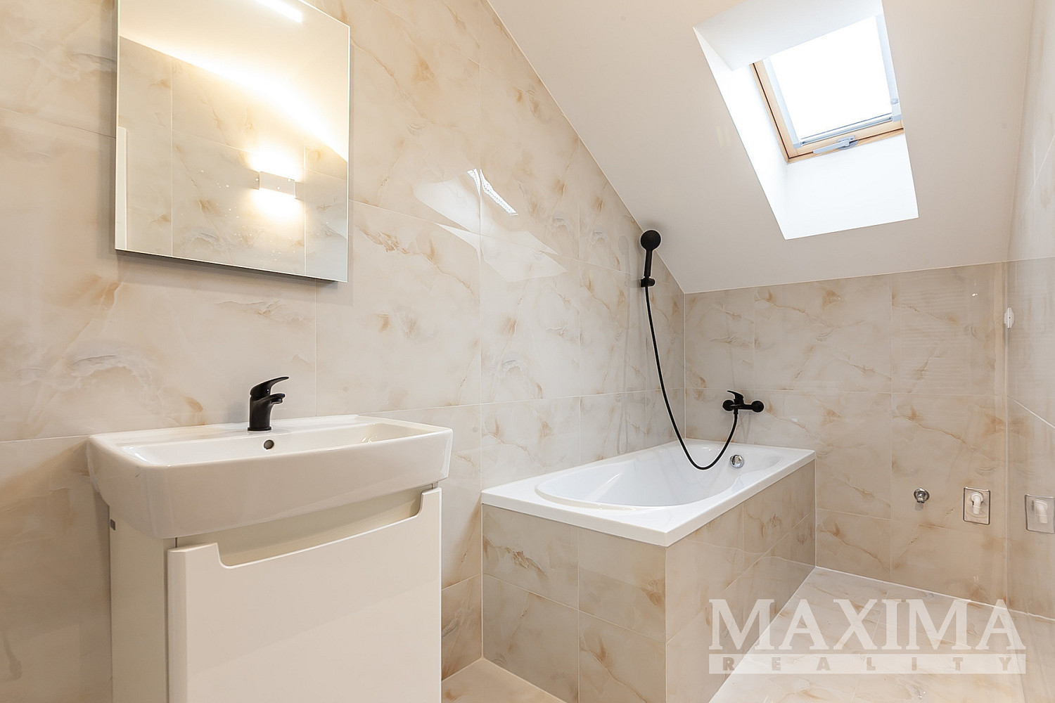 Pronájem bytu 1+kk 41 m² – fotografie 4