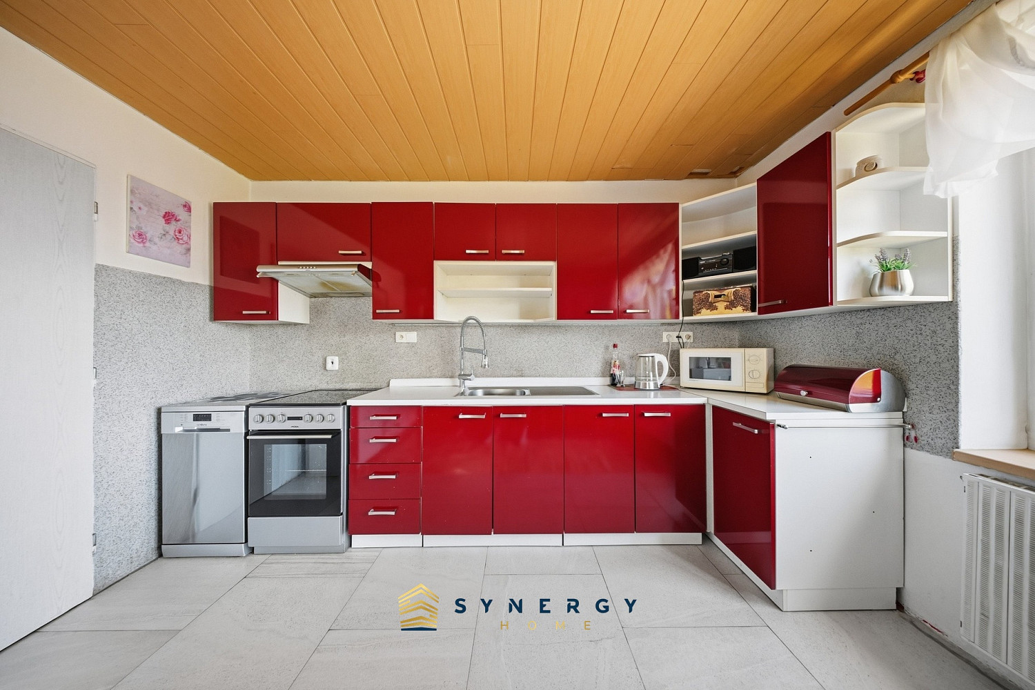 Prodej domu 200 m² s pozemkem 615 m² – fotografie 2