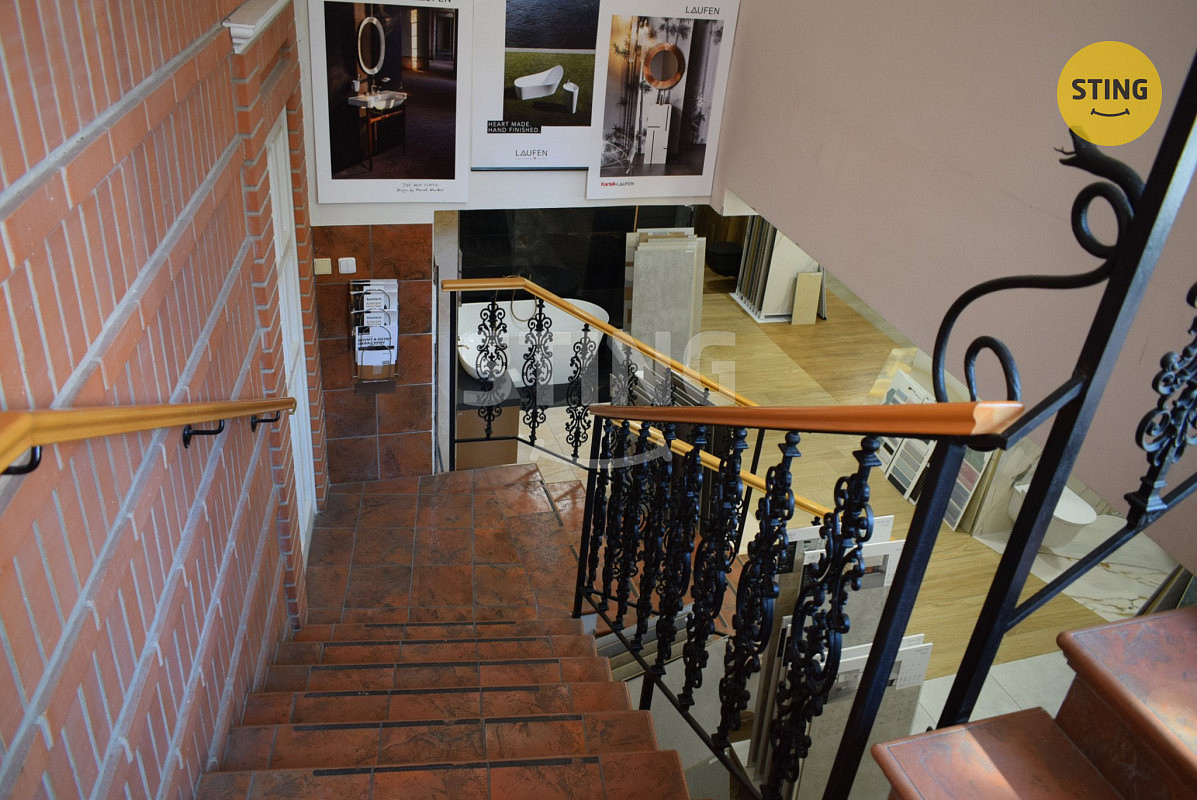 Pronájem obchodních prostor 401 m² – fotografie 4