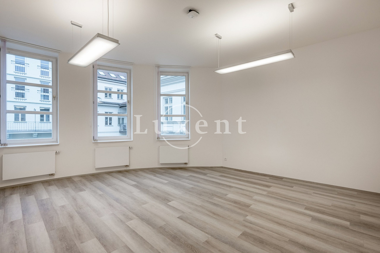 Pronájem kanceláře 156 m²