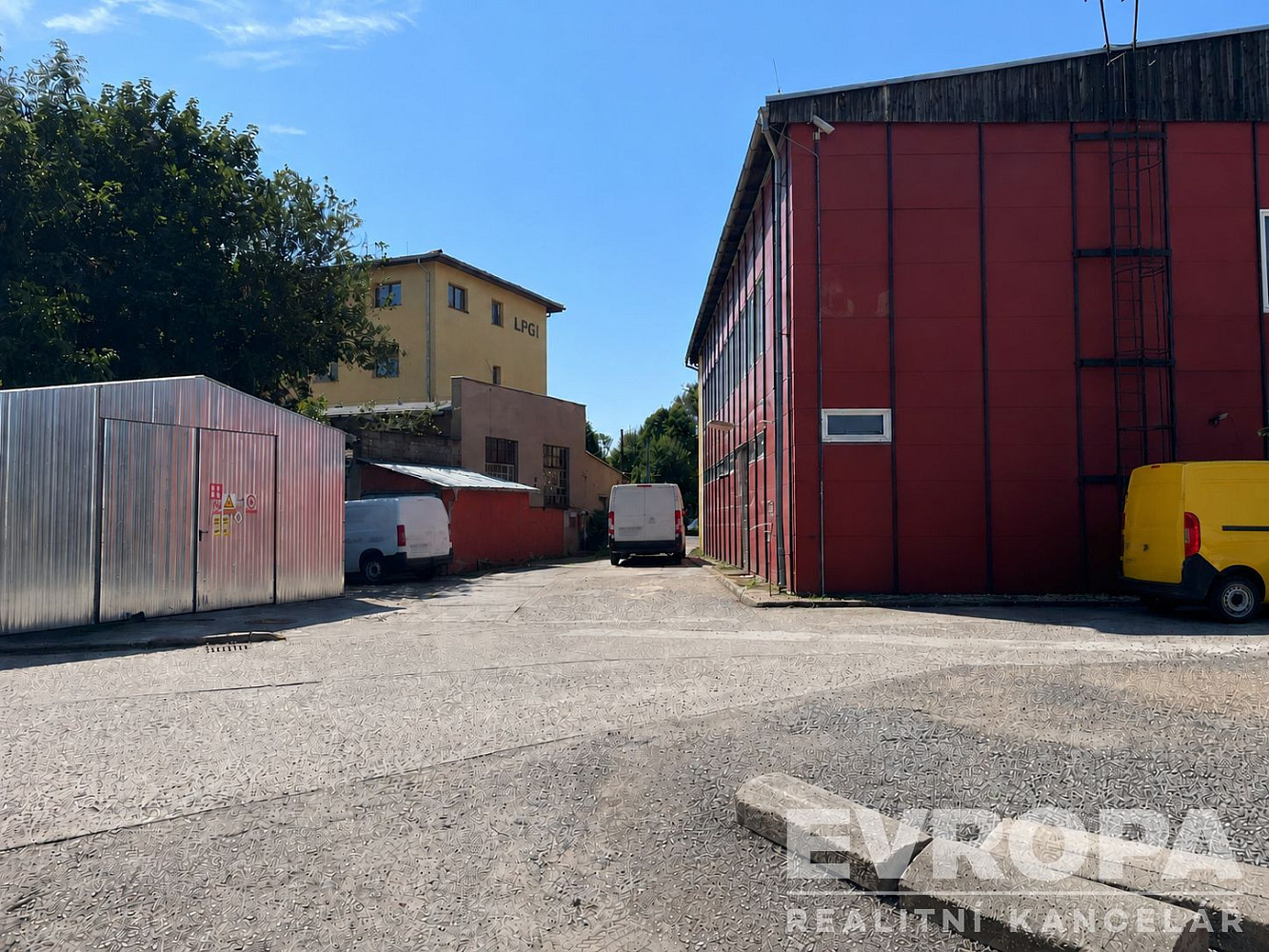 Prodej výrobních prostor 900 m² — photo 5