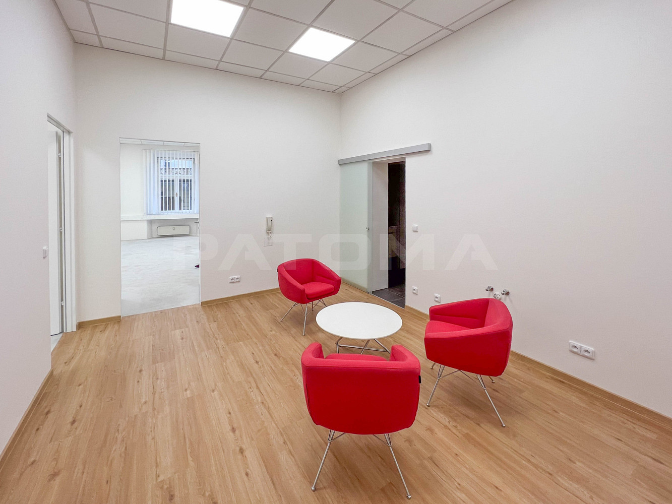 Pronájem kanceláře 132 m² – fotografie 2