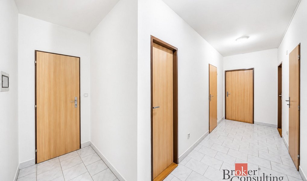 Prodej bytu 2+1 76 m², Plzeň – náhled fotky 6
