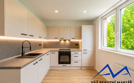Prodej bytu 3+1 60 m², Šimáčkova, Ostrava - Mariánské Hory