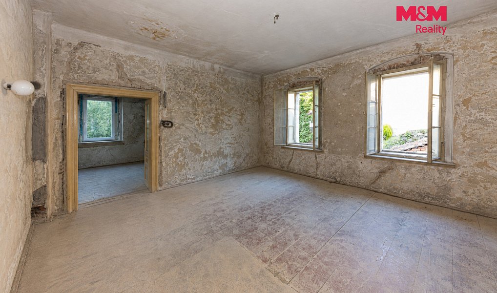Prodej domu 267 m² s pozemkem 895 m², Žleby – náhled fotky 15