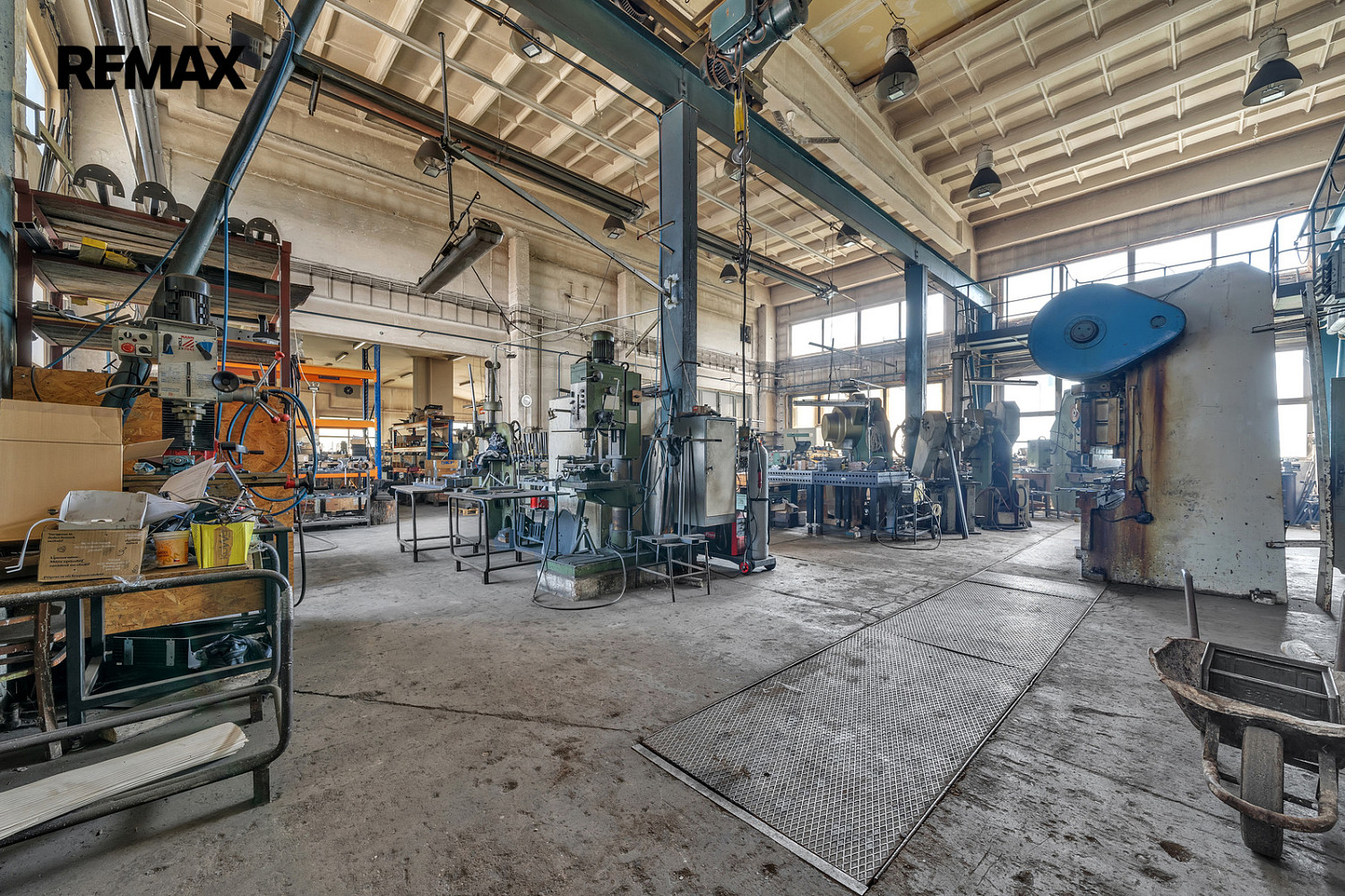 Pronájem výrobních prostor 590 m² – fotografie 4