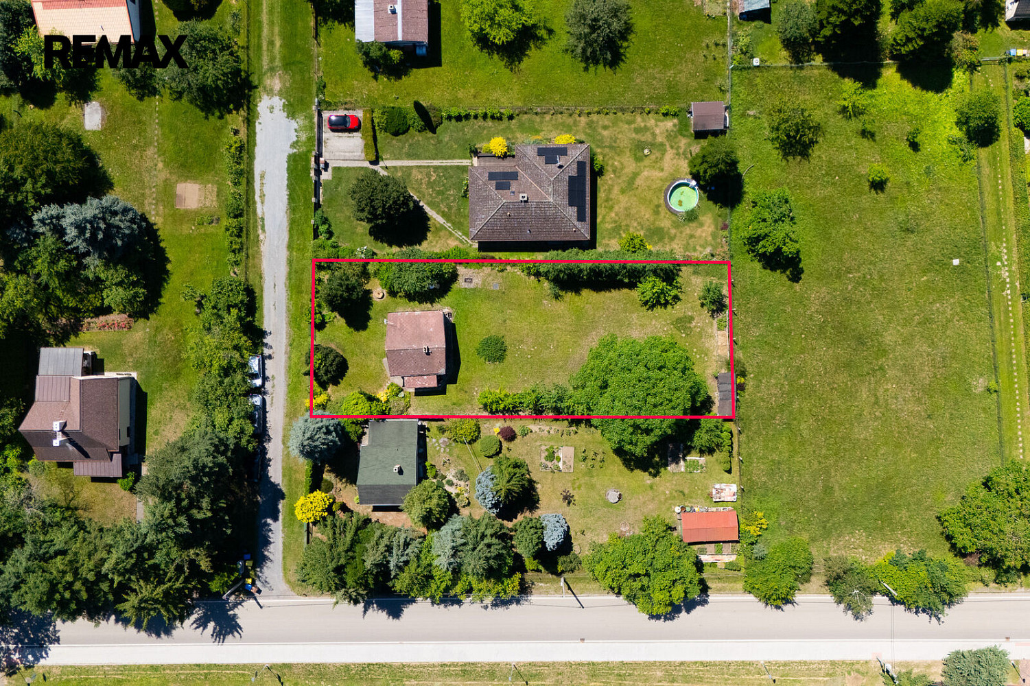 Prodej stavebního pozemku 969 m² – fotografie 3
