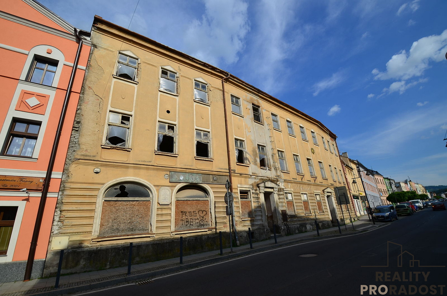 Prodej ubytovacího objektu 2 512 m²