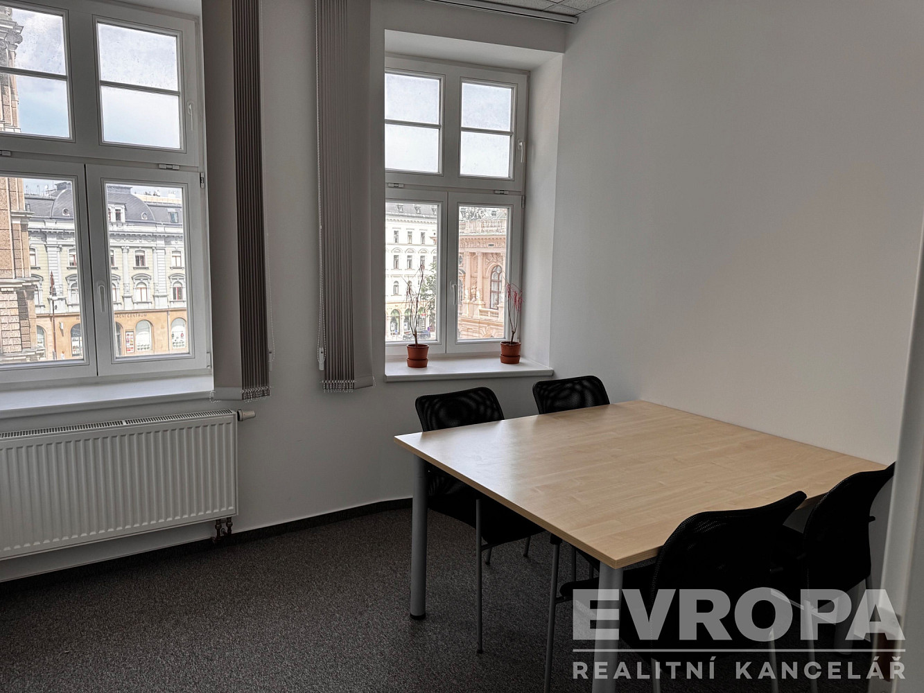 Pronájem kanceláře 140 m² – fotografie 5