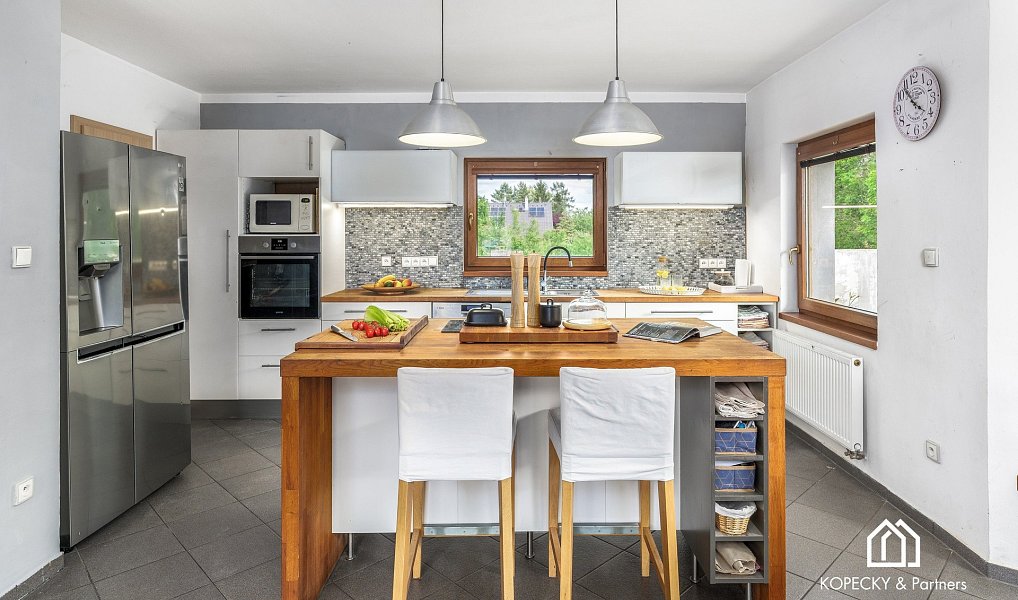 Prodej domu 252 m² s pozemkem 1 208 m², Nelahozeves – náhled fotky 7