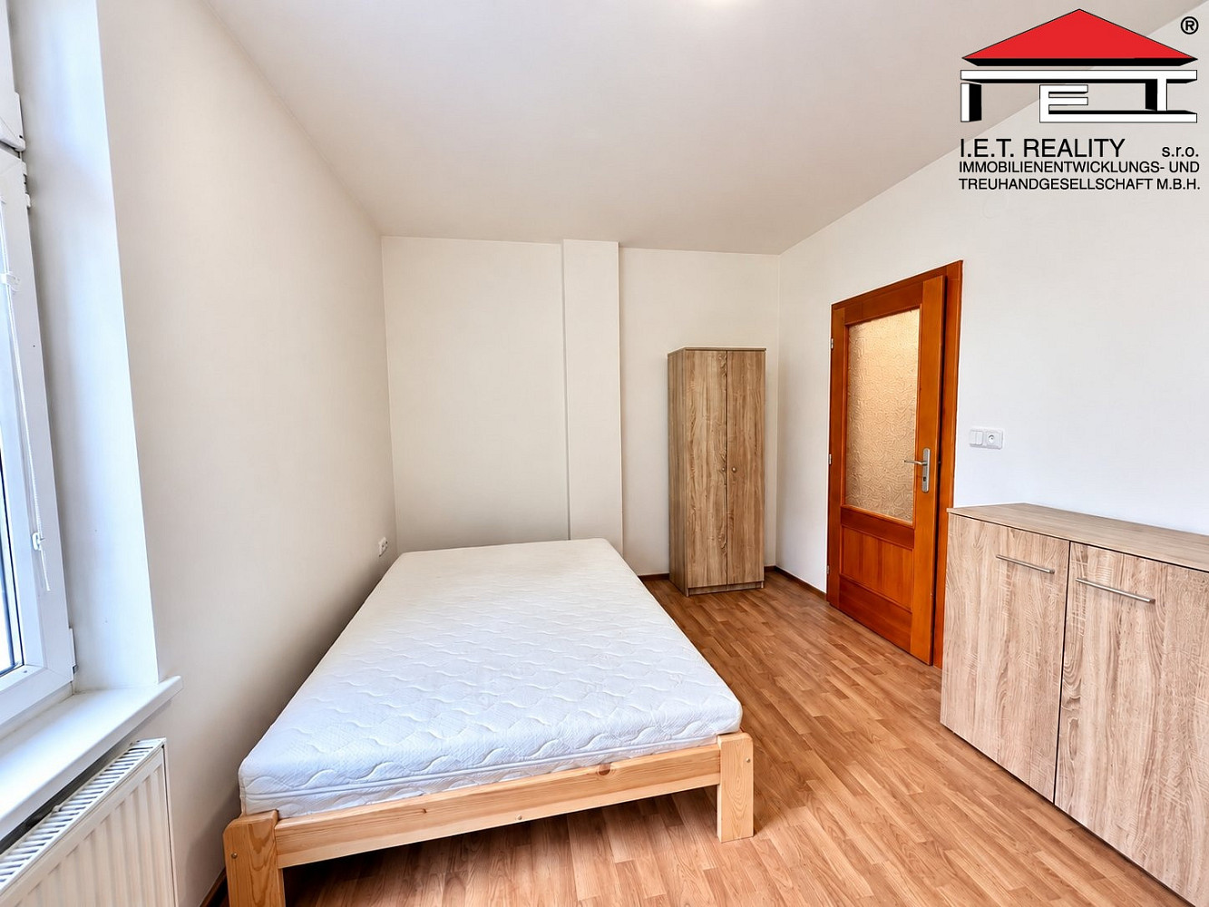 Pronájem bytu 1+kk 23 m² – fotografie 2